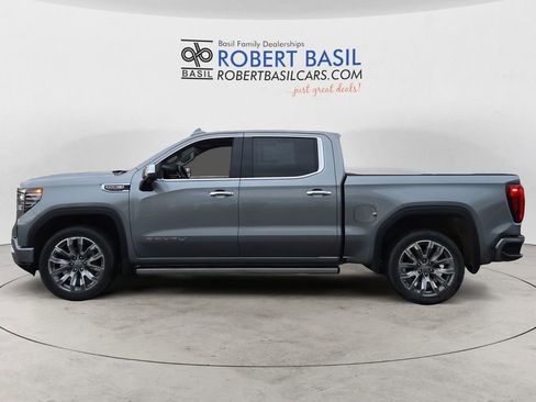 Used 2025 GMC Sierra 1500 Denali w/ Denali Reserve Package AWD/4WD image 2