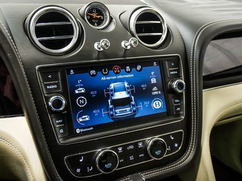 Used 2020 Bentley Bentayga Speed image 27