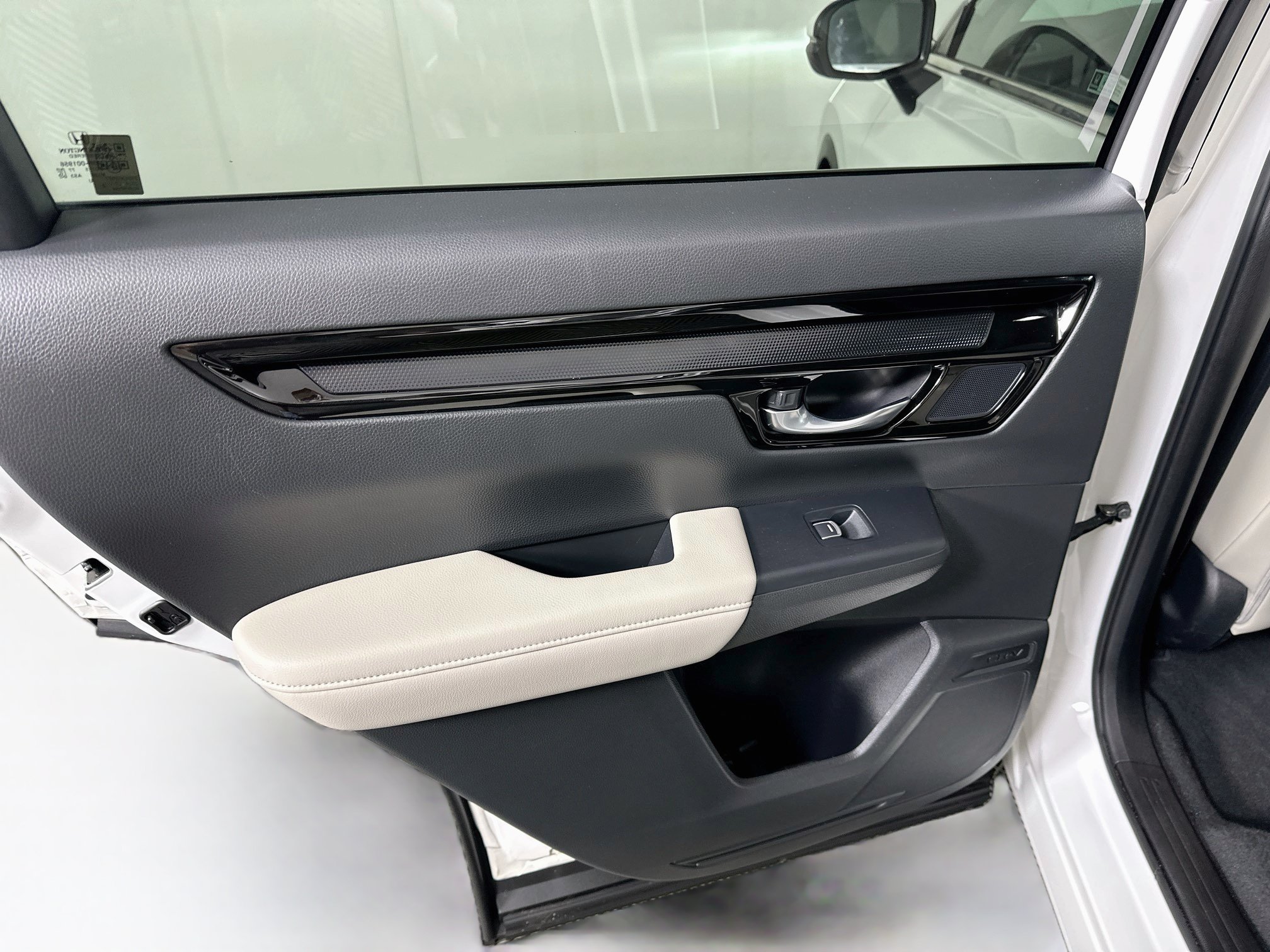 Used 2024 Honda CR-V EX-L image 27