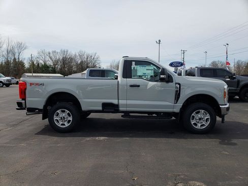 New 2026 Ford F350 XLT w/ FX4 Off-Road Package AWD/4WD image 3