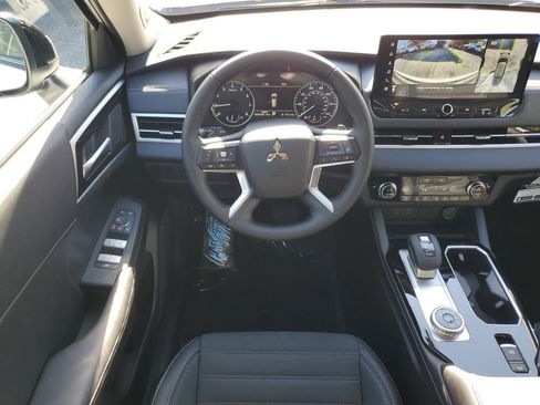 New 2026 Mitsubishi Outlander Trail Edition image 16