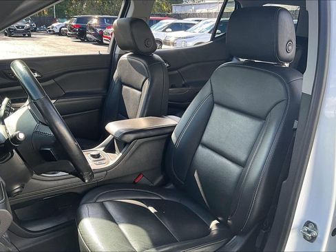 Used 2022 GMC Acadia SLT w/ Technology Package FWD image 20