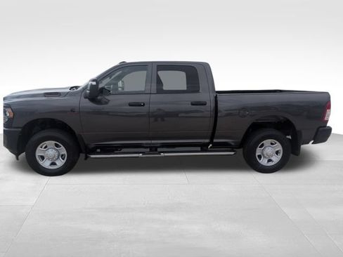 Used 2024 RAM 3500 Tradesman AWD/4WD image 3