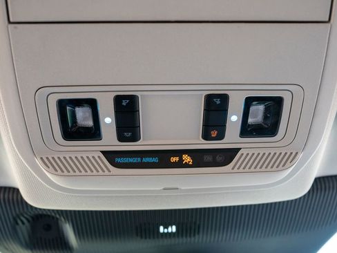 Used 2025 Ford Explorer Active image 27