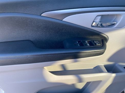 Used 2019 Honda Ridgeline RTL-T image 35