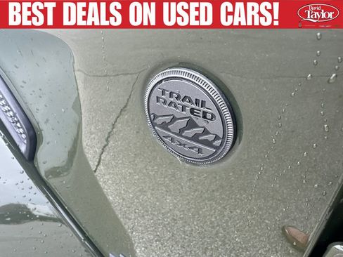 Used 2024 Jeep Gladiator Sport AWD/4WD image 42