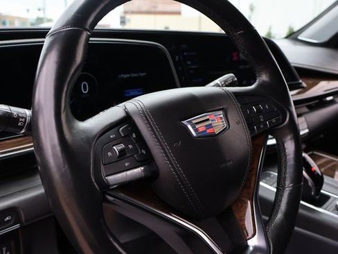Certified 2021 Cadillac Escalade Premium Luxury Platinum AWD/4WD image 30