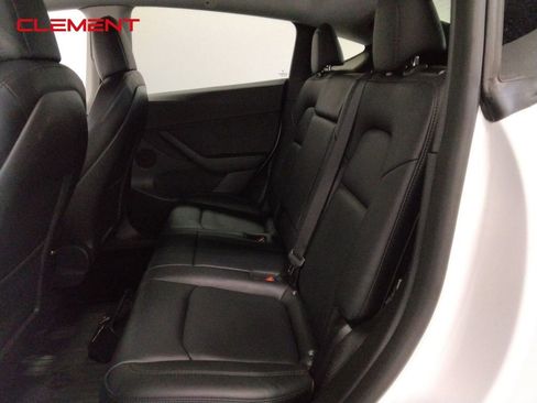 Used 2022 Tesla Model Y Performance image 27