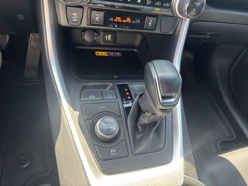 Used 2024 Toyota RAV4 XSE w/ Advanced Technology Package AWD/4WD image 21