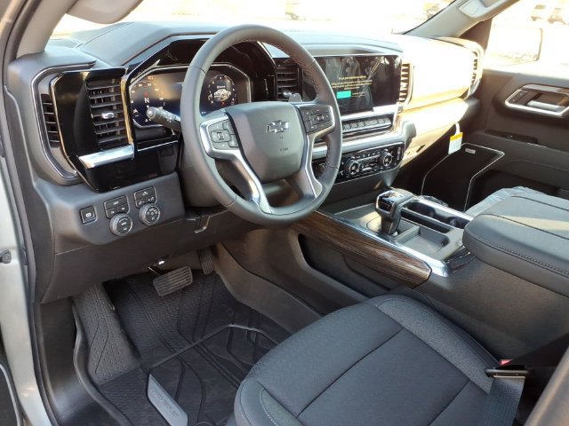 New 2026 Chevrolet Silverado 1500 RST w/ True North Edition Plus AWD/4WD image 5