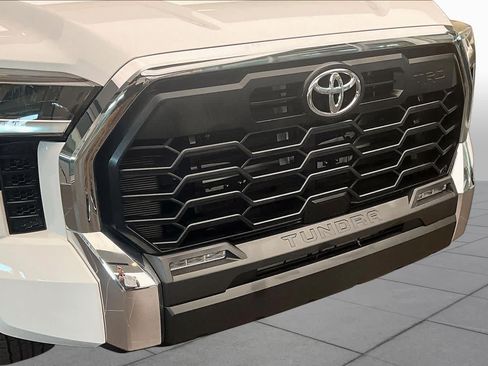 Used 2025 Toyota Tundra SR5 w/ TRD Off-Road Package AWD/4WD image 30