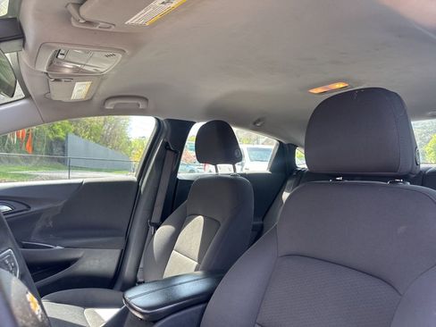 Used 2022 Chevrolet Malibu LT FWD image 15