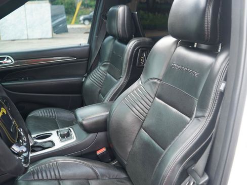 Used 2018 Jeep Grand Cherokee Trackhawk AWD/4WD image 43