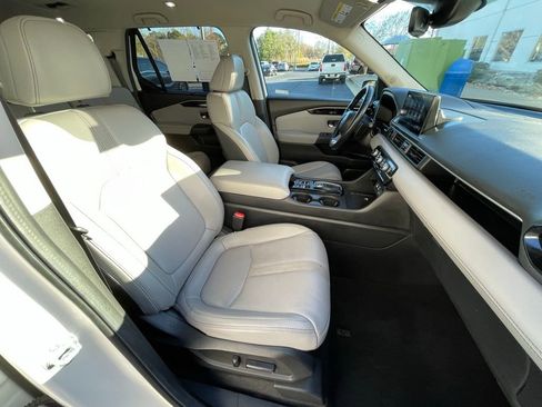 Certified 2025 Honda Pilot EX-L image 31