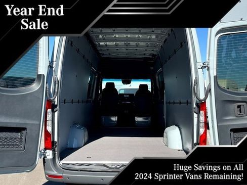 New 2024 Mercedes-Benz Sprinter 2500 image 22