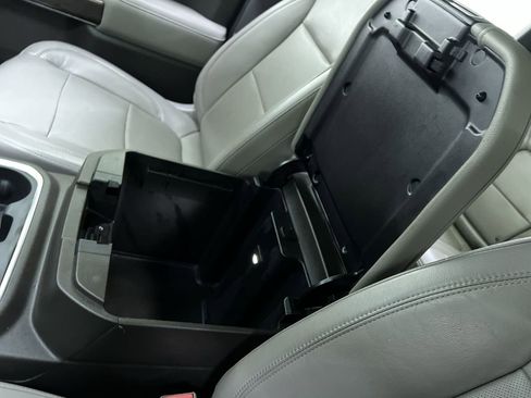Used 2019 GMC Sierra 1500 SLT w/ SLT Premium Plus Package AWD/4WD image 26