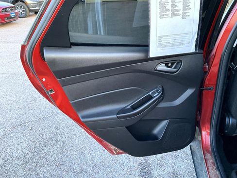 Used 2018 Ford Focus SE image 21