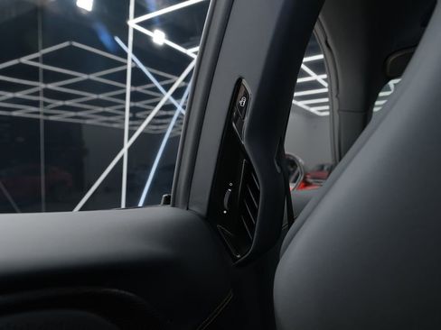 Used 2023 Ferrari Purosangue image 27