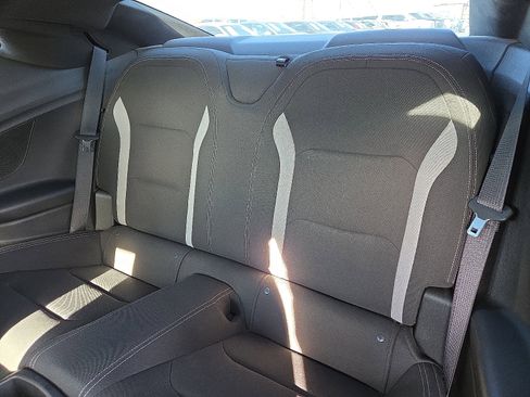 Used 2019 Chevrolet Camaro LT w/ RS Package image 10