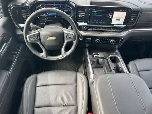 Used 2025 Chevrolet Silverado 1500 LTZ AWD/4WD image 23