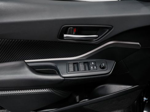 Used 2021 Toyota C-HR LE image 12