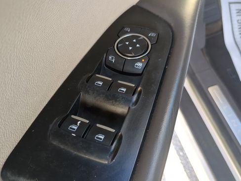 Used 2016 Lincoln MKX Select image 55