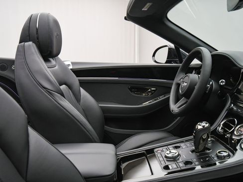 New 2026 Bentley Continental GTC AWD/4WD image 44