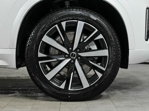 New 2026 Volvo XC90 B5 Core image 38