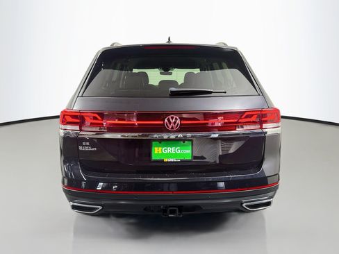 Used 2026 Volkswagen Atlas SE FWD image 8