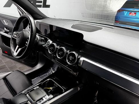 Used 2020 Mercedes-Benz GLB 250 4MATIC image 53