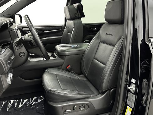 Used 2021 GMC Yukon Denali w/ Denali Premium Package image 15