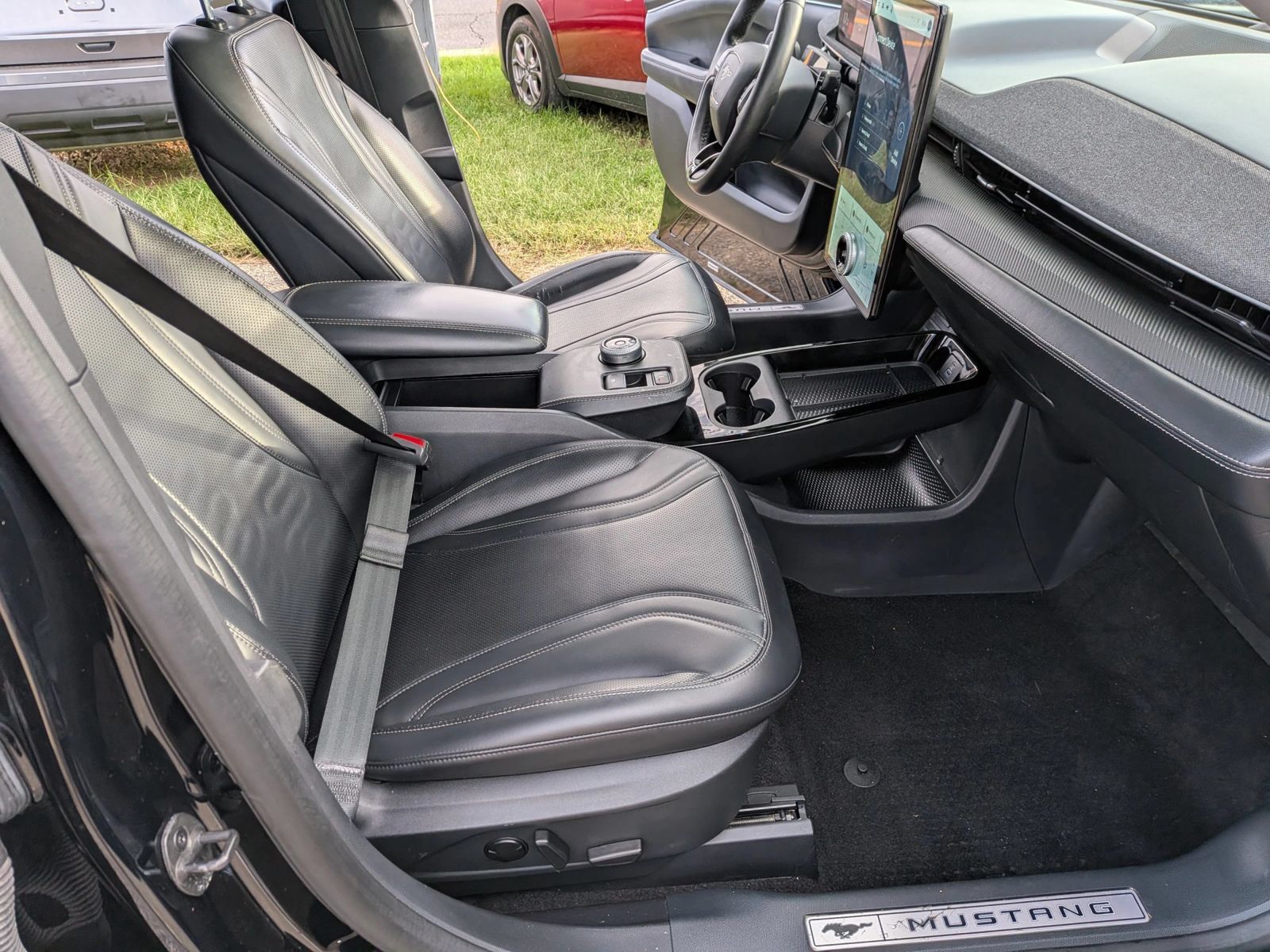 Used 2022 Ford Mustang Mach-E Premium RWD image 42