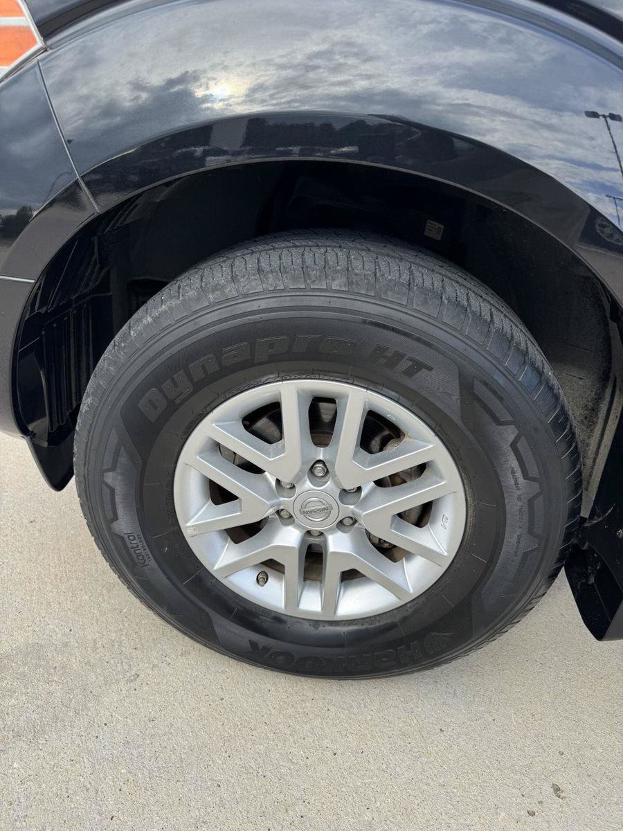 Used 2019 Nissan Frontier SV w/ Value Truck Package RWD image 23