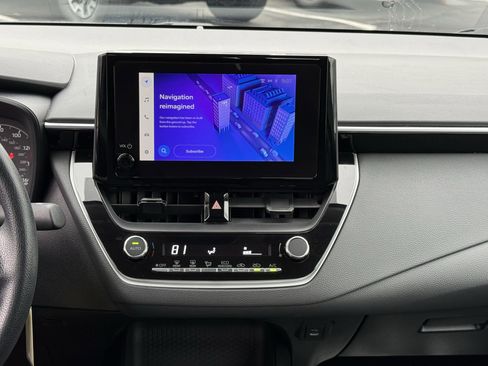 Used 2024 Toyota Corolla LE image 3