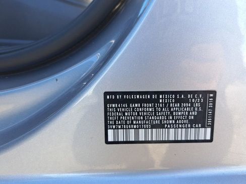 Used 2024 Volkswagen Jetta SE image 28