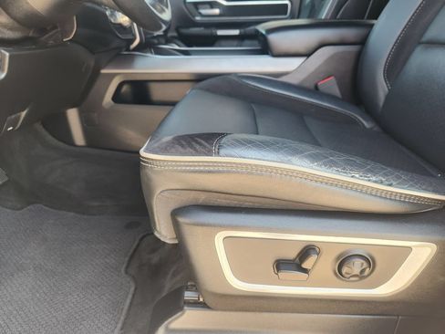 Used 2020 RAM 1500 Laramie w/ Sport Appearance Package AWD/4WD image 25