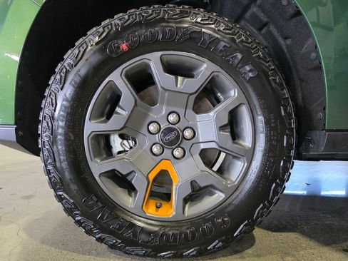 Used 2025 Ford Maverick Tremor AWD/4WD image 27