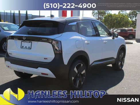 New 2025 Nissan Kicks SR FWD image 7