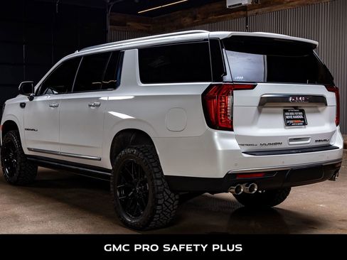 Used 2022 GMC Yukon XL Denali w/ Max Trailering Package image 6