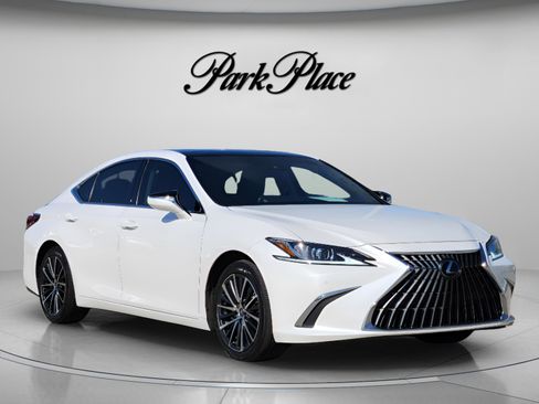 Used 2023 Lexus ES 350 w/ Premium Package image 8