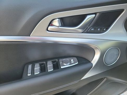 Used 2026 Genesis G70 2.5T Prestige image 15