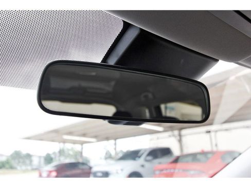 Used 2020 Nissan Rogue SV FWD image 24
