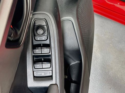 Used 2025 Subaru Impreza 2.0i AWD/4WD image 17