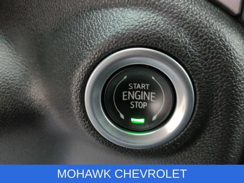 Used 2022 Chevrolet Silverado 1500 Custom Trail Boss AWD/4WD image 17