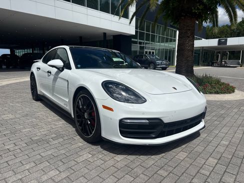 Used 2019 Porsche Panamera GTS AWD/4WD image 1