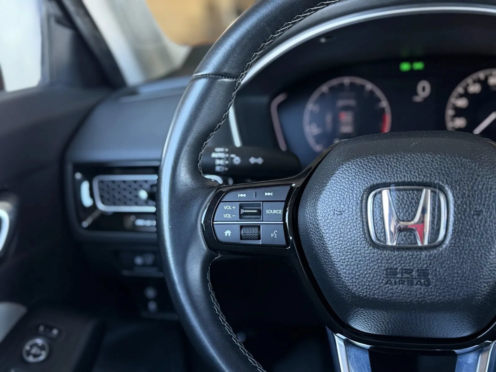 Used 2024 Honda Civic EX-L image 22