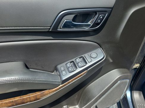 Used 2019 Chevrolet Tahoe 4WD image 13