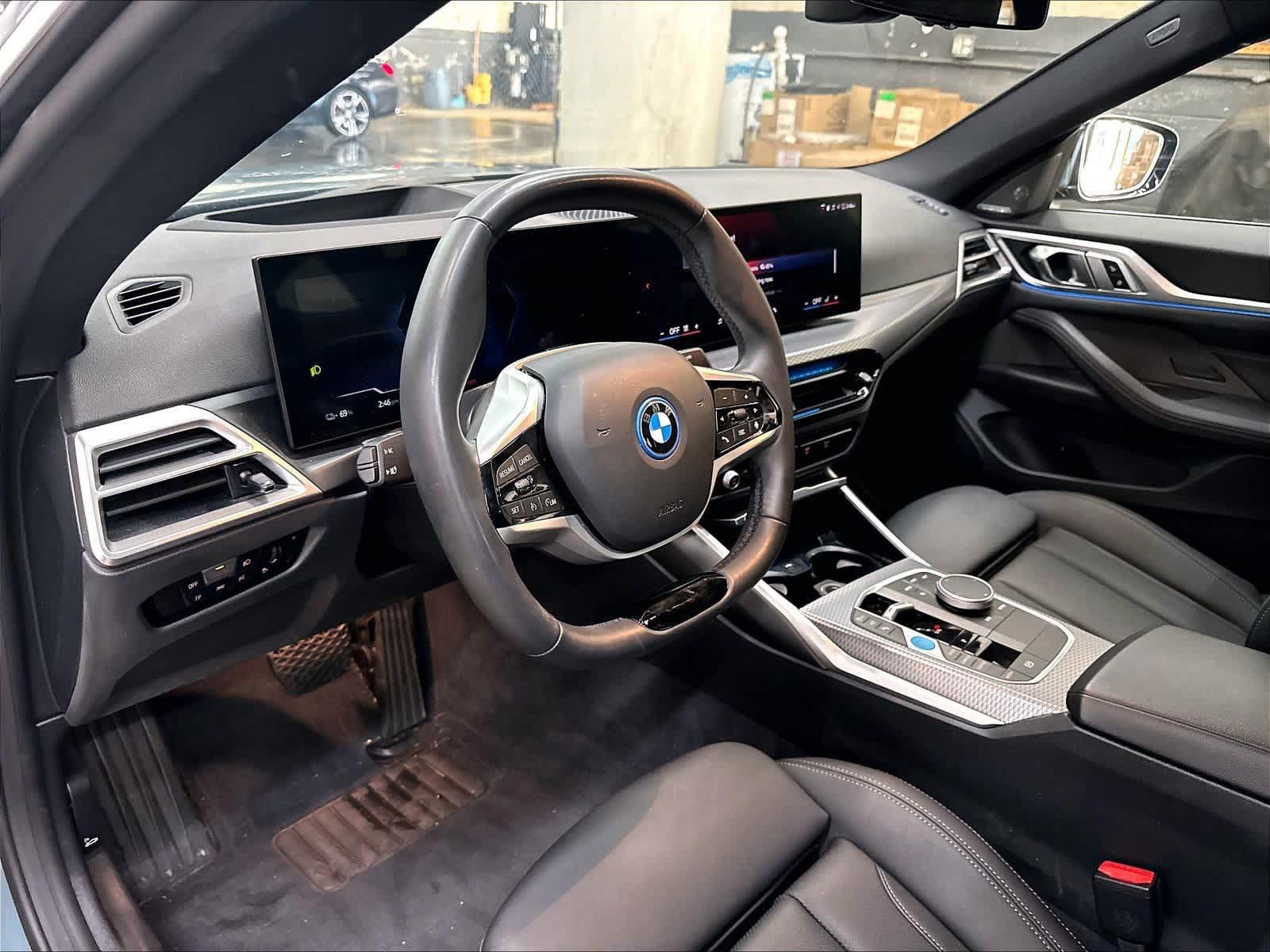 Used 2025 BMW i4 eDrive40 w/ Premium Package RWD image 17