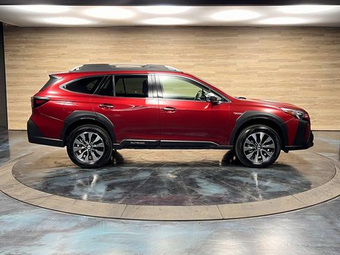 Used 2025 Subaru Outback Touring image 11