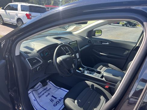 Used 2024 Ford Edge SE AWD/4WD image 11
